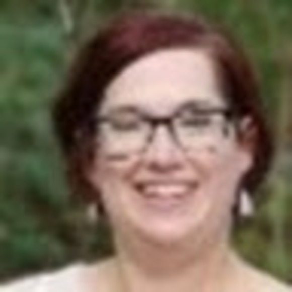 Meet your Posher, Heidi - Picture 1 of 1